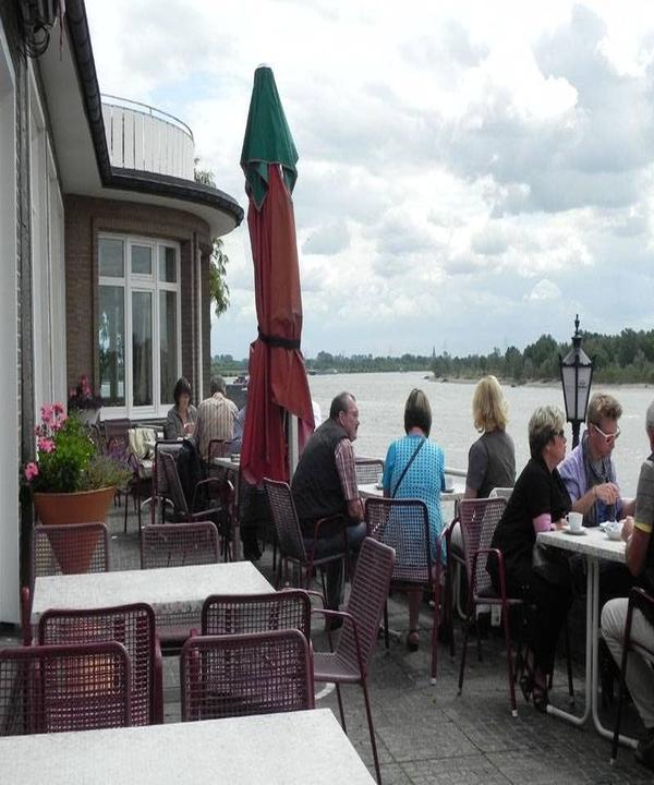 Rheincafé Rösen